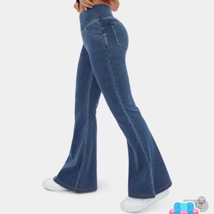 Halara bell bottom “jeggings” LIKE NEW!
